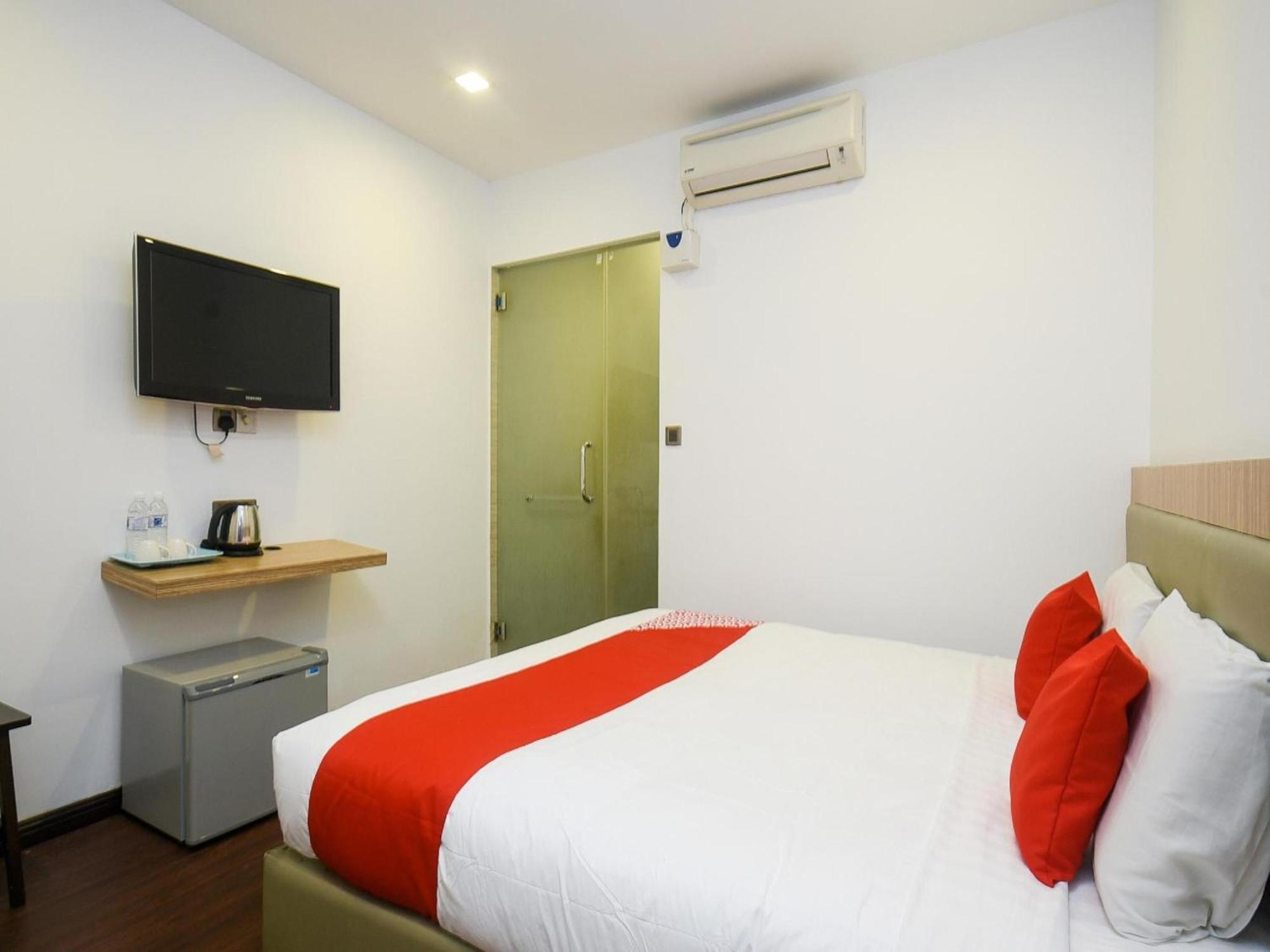 Super Oyo 976 Dragon Inn Miri Ngoại thất bức ảnh